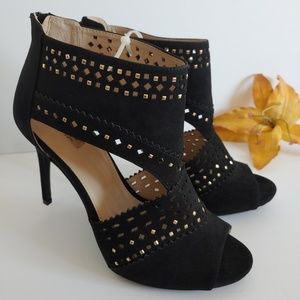 Jennifer Lopez High Heel Shoes Size 10, Black